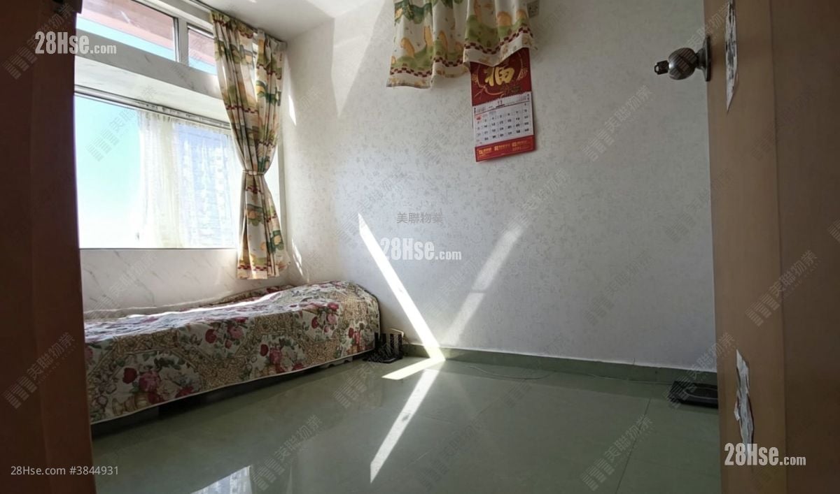 Sun Tuen Mun Centre Sell 2 Bedrooms 455 ft²