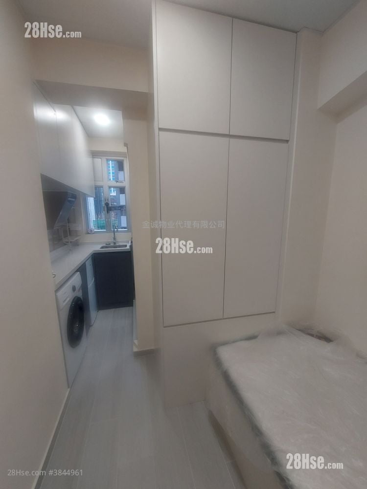 Tai Fat Building Rental Studio , 1 Bathroom 150 ft²