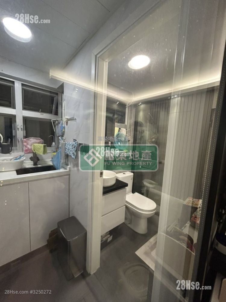 Paradise Square Sell 2 Bedrooms , 1 Bathroom 368 ft²