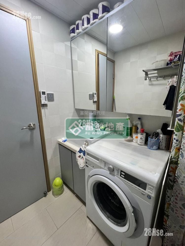 Tak Fung Building Sell 3 Bedrooms , 1 Bathroom 593 ft²