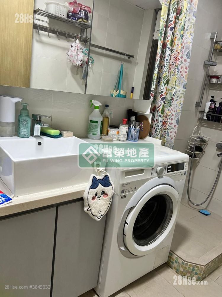 Tak Fung Building Sell 3 Bedrooms , 1 Bathroom 593 ft²