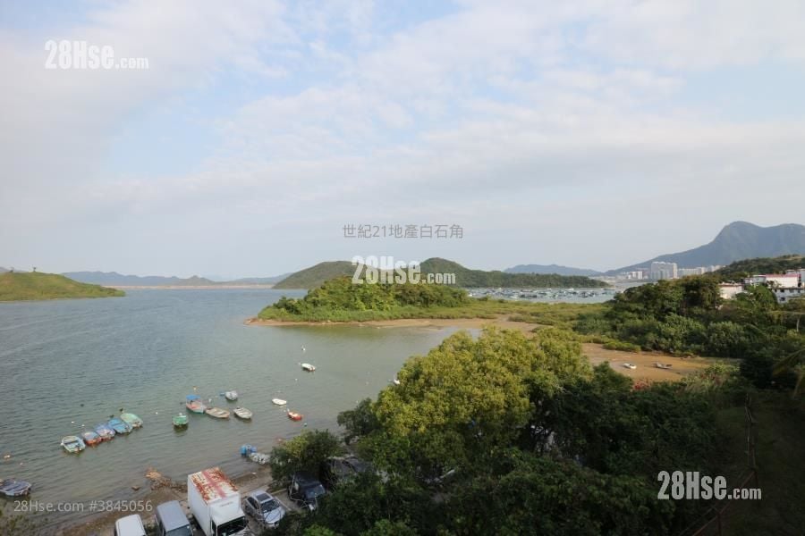 暉曜花園 售盤 3 房 , 2 浴室 1,090 平方呎