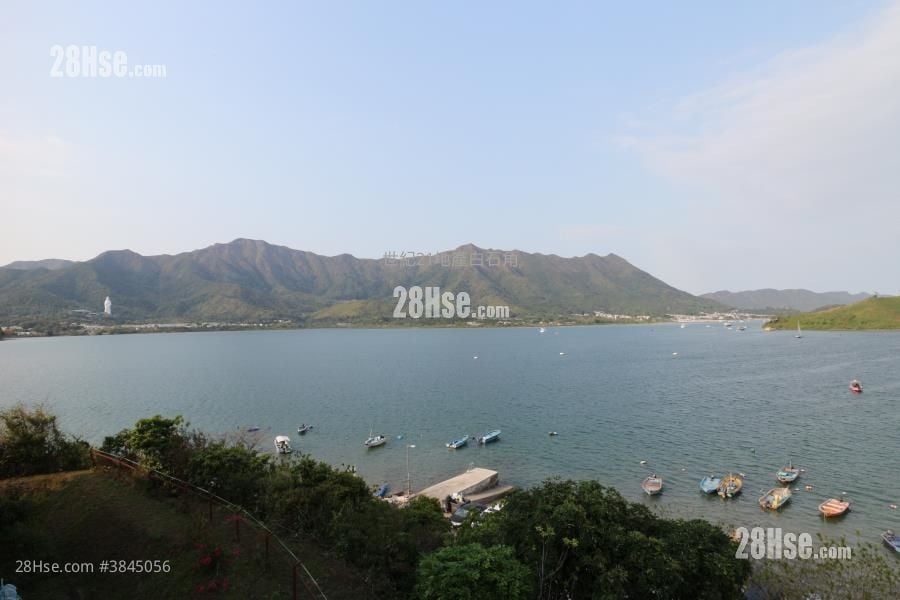 暉曜花園 售盤 3 房 , 2 浴室 1,090 平方呎