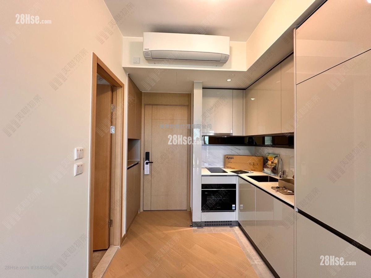 Grand Mayfair  Sell 1 Bedroom , 1 Bathroom 339 ft²