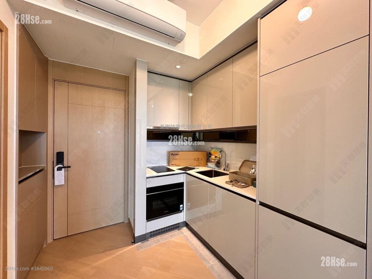 Grand Mayfair  Sell 1 Bedroom , 1 Bathroom 339 ft²
