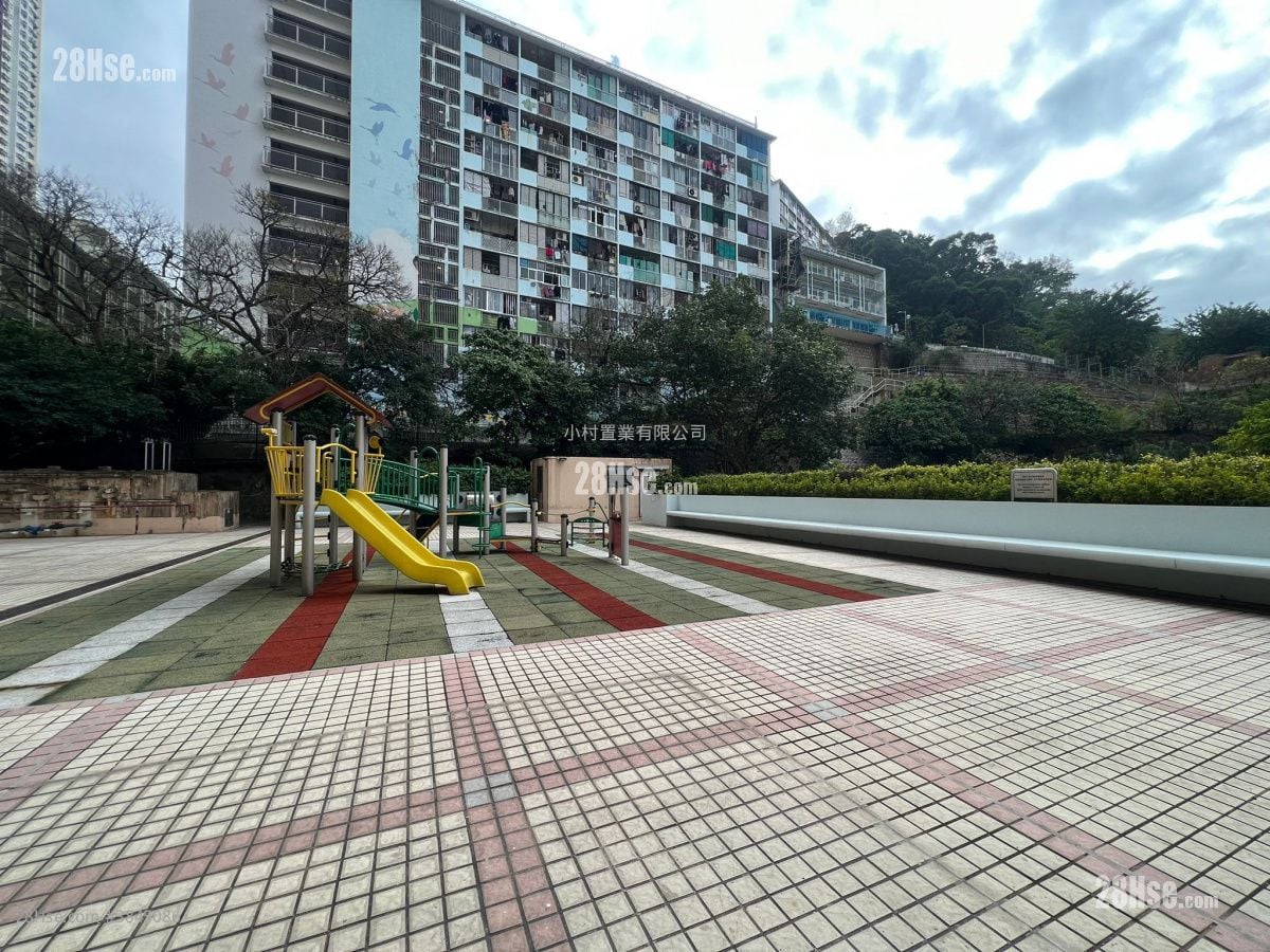 其它: 百年大楼 租盘 2 房 , 1 浴室 416 平方尺