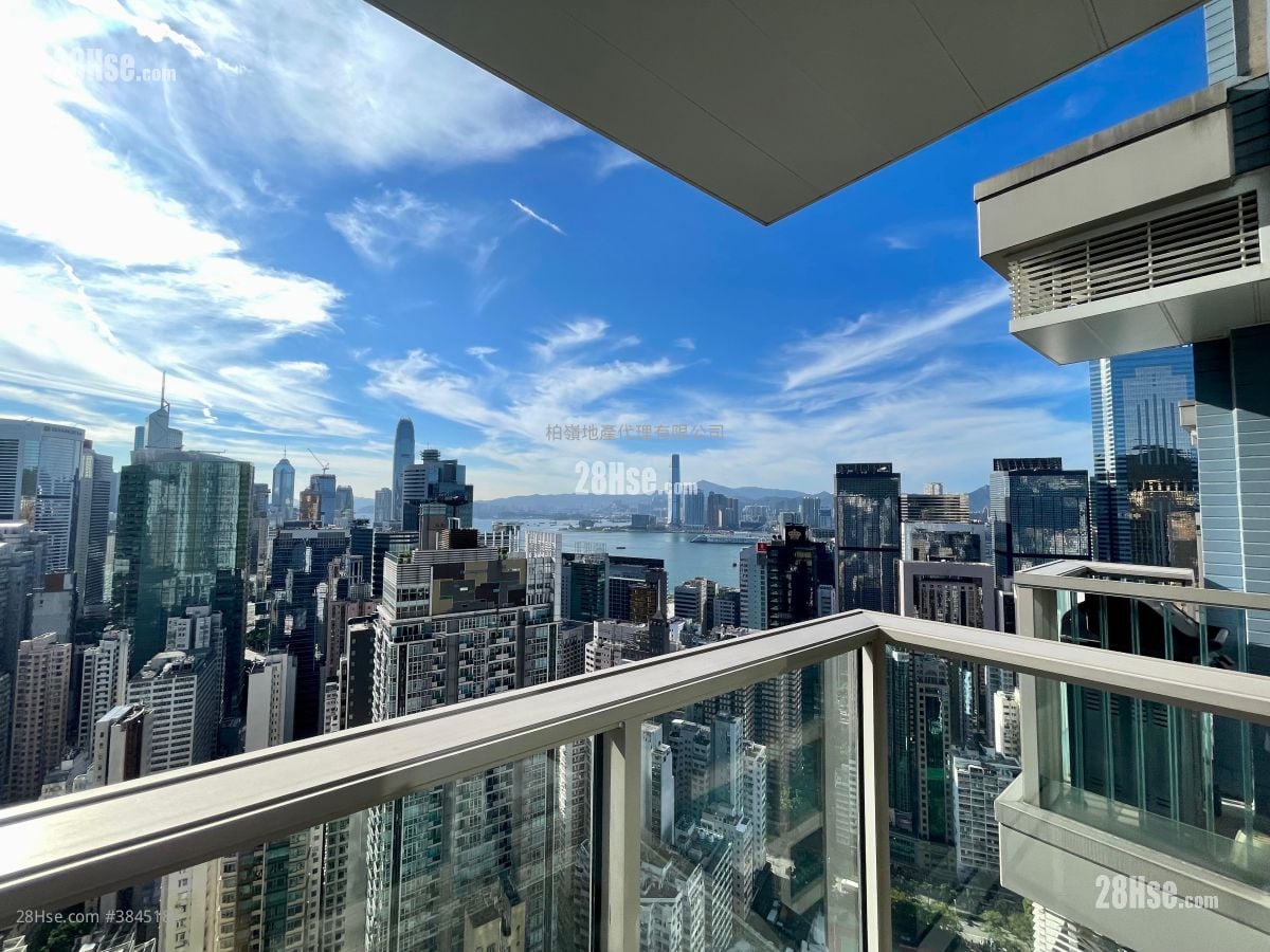 The Avenue Sell 4 Bedrooms , 3 Bathrooms 931 ft²
