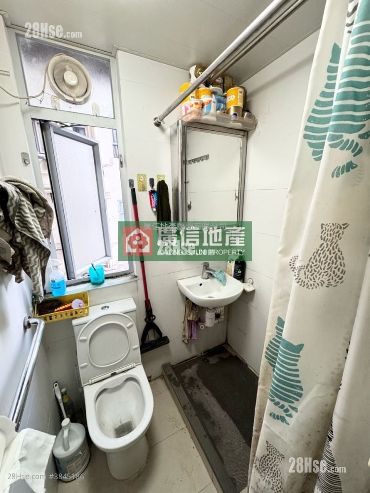 順景大廈 售盤 2 房 , 1 浴室 263 平方呎