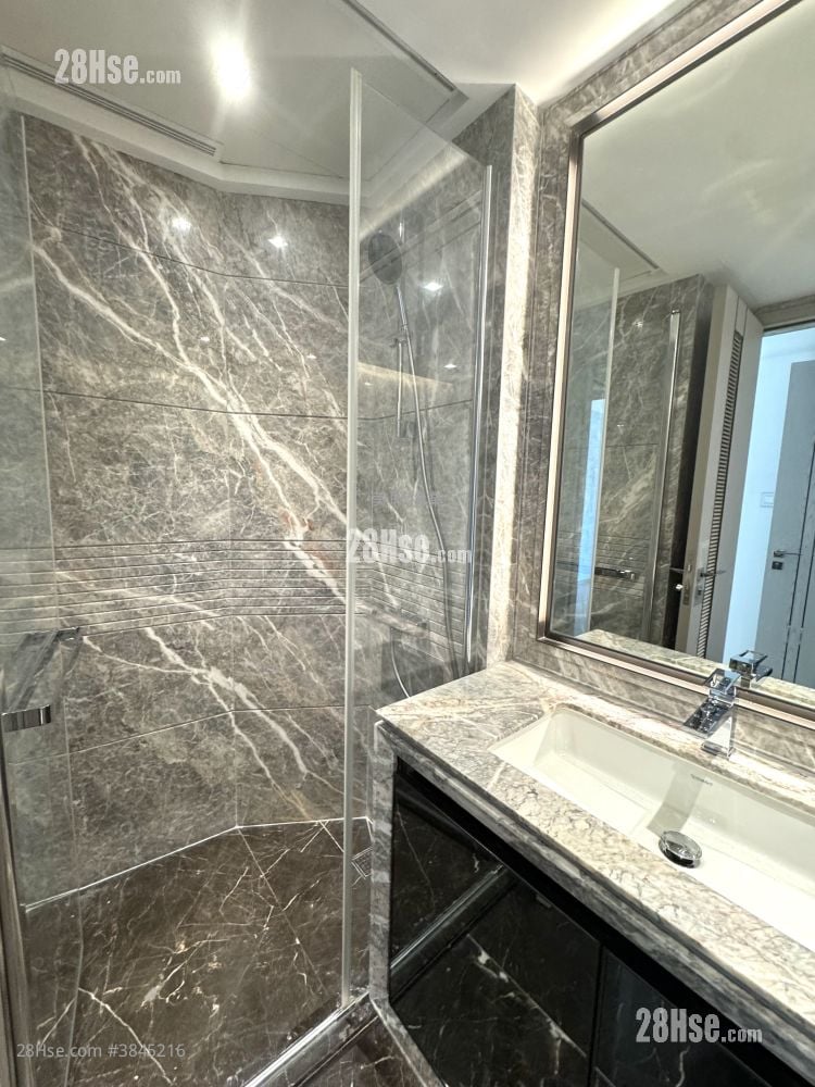 The Southside Sell 3 Bedrooms , 3 Bathrooms 958 ft²