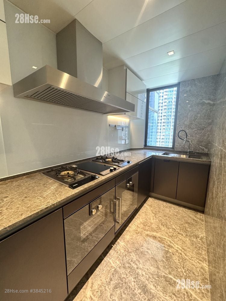 The Southside Sell 3 Bedrooms , 3 Bathrooms 958 ft²