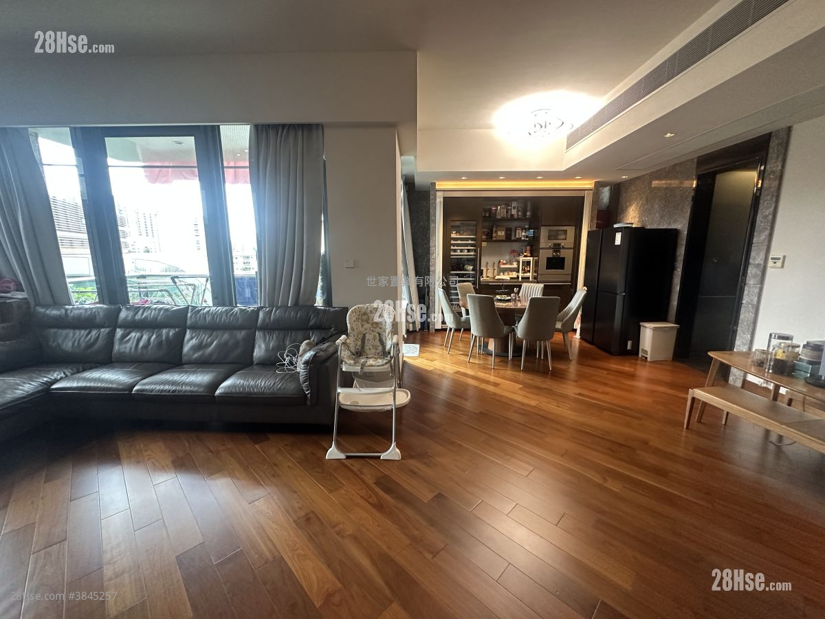 Ultima Sell 4 Bedrooms , 3 Bathrooms 2,018 ft²