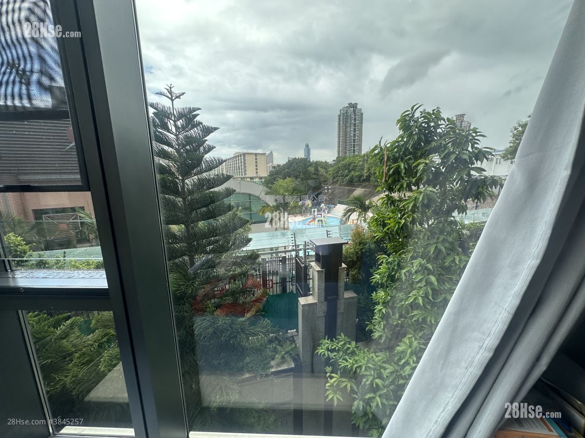 Ultima Sell 4 Bedrooms , 3 Bathrooms 2,018 ft²