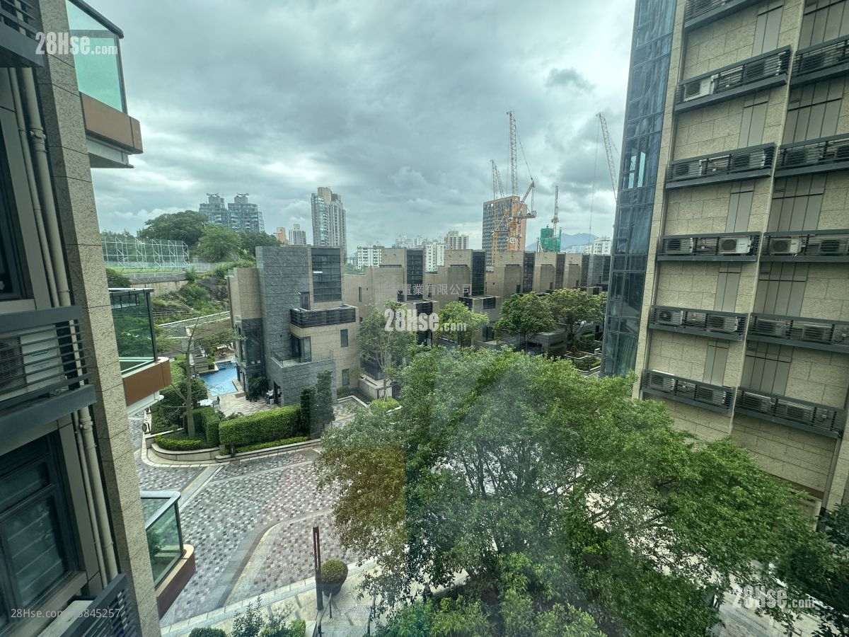 Ultima Sell 4 Bedrooms , 3 Bathrooms 2,018 ft²