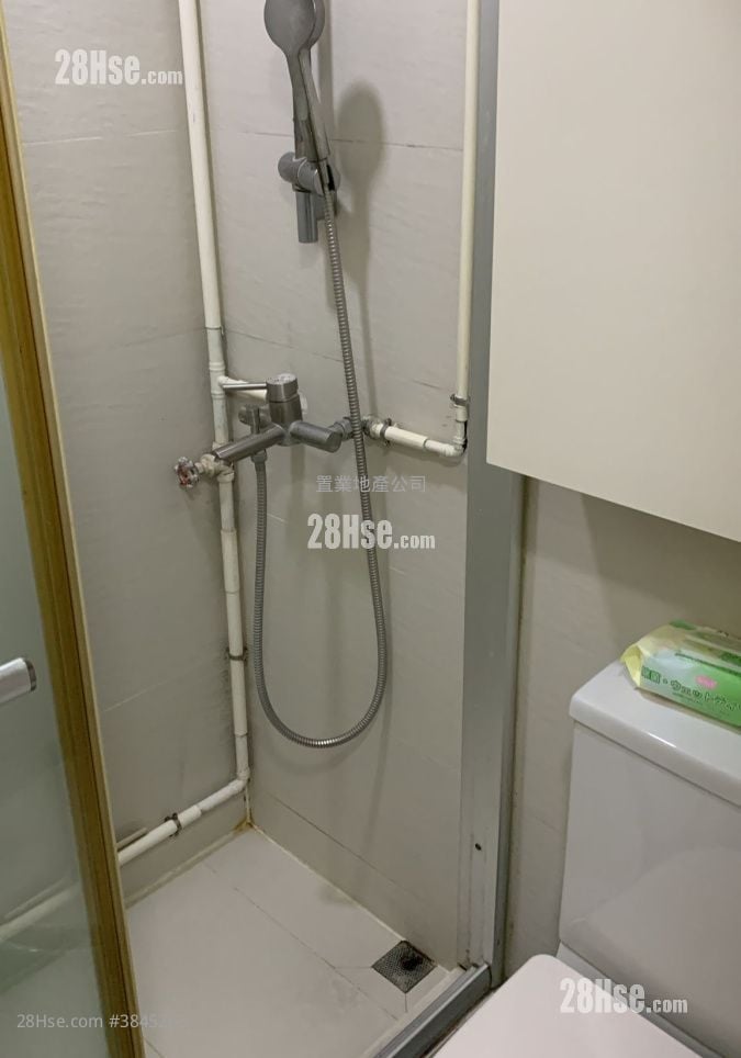 Fu Tor Loy Sun Chuen Sell 2 Bedrooms , 1 Bathroom 268 ft²
