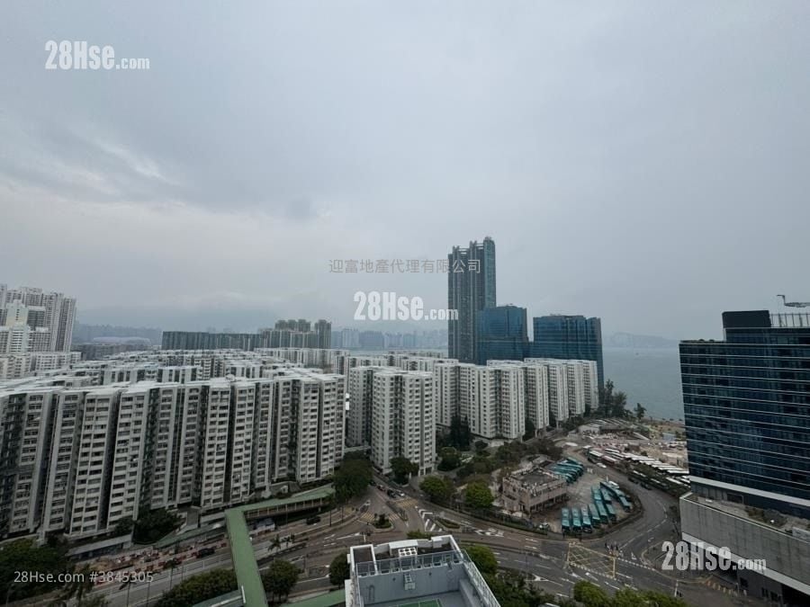 Stars By The Harbour Sell 3 Bedrooms , 2 Bathrooms 731 ft²