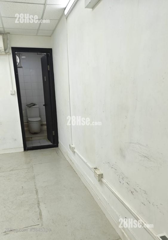 Ew International Tower Rental 210 ft²