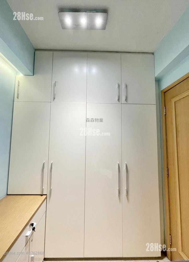 Diva Sell 2 Bedrooms , 1 Bathroom 493 ft²