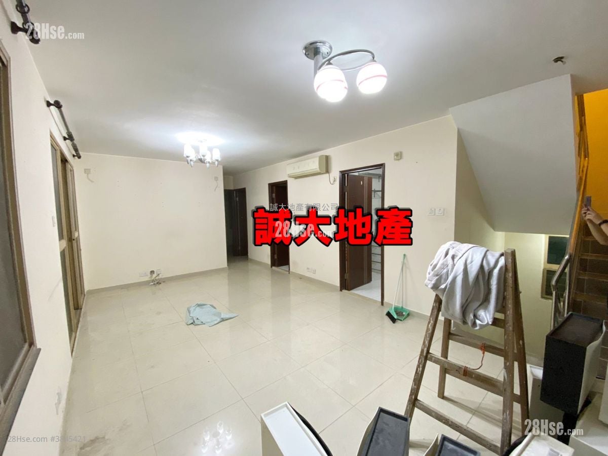 村屋 租盤 3 房 , 1 浴室 700 平方呎