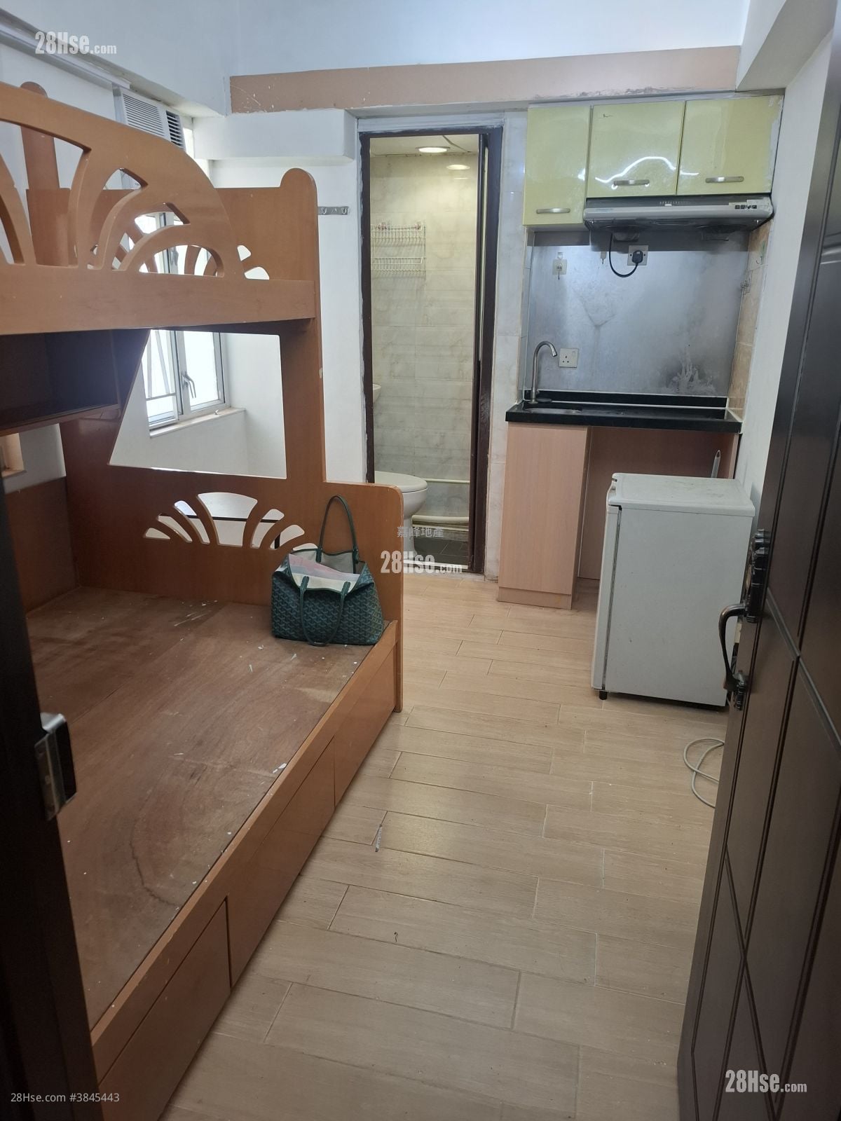 Tenement House Rental 110 ft²