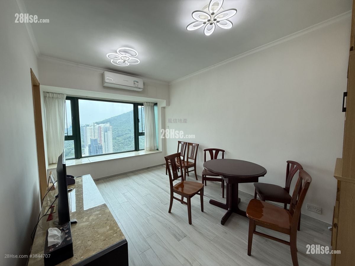 Manhattan Heights Rental 2 Bedrooms , 1 Bathroom 434 ft²