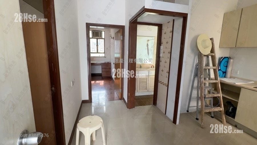 Mandarin Court Sell 2 Bedrooms 487 ft²