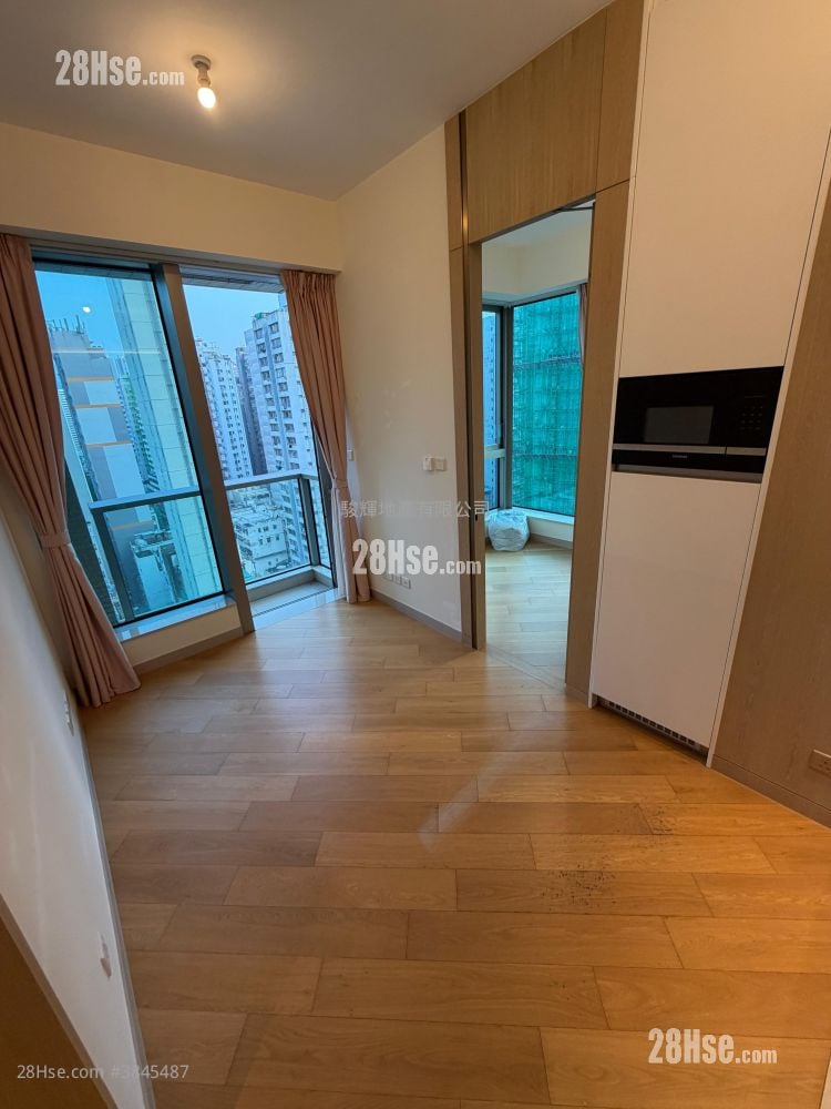 One Soho Rental 1 Bedroom , 1 Bathroom 320 ft²