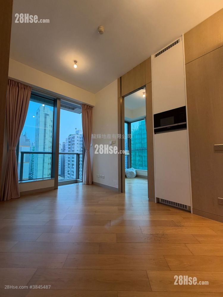 One Soho Rental 1 Bedroom , 1 Bathroom 320 ft²