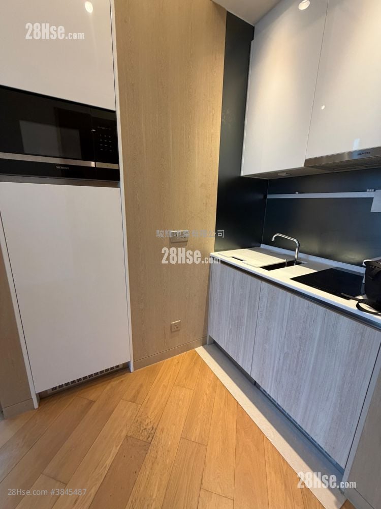 One Soho Rental 1 Bedroom , 1 Bathroom 320 ft²