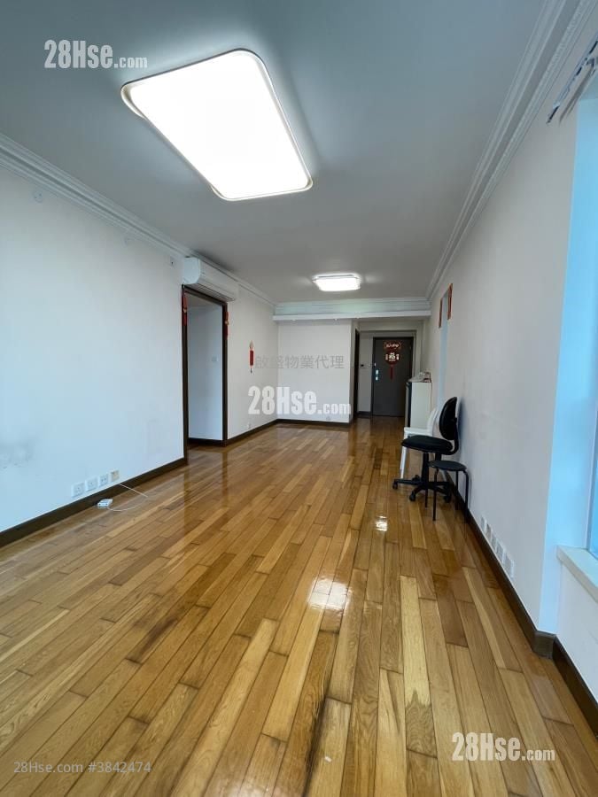 Le Billionnaire Sell 3 Bedrooms , 2 Bathrooms 889 ft²