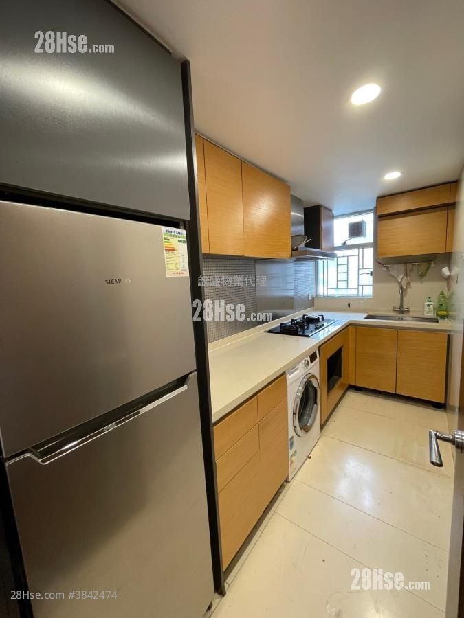 Le Billionnaire Sell 3 Bedrooms , 2 Bathrooms 889 ft²