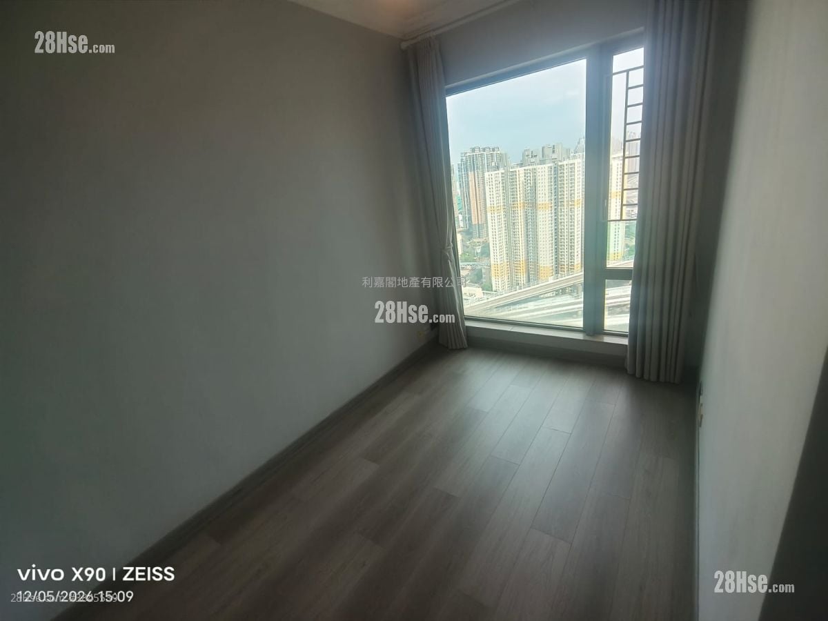 Manhattan Hill Sell 2 Bedrooms , 1 Bathroom 576 ft²