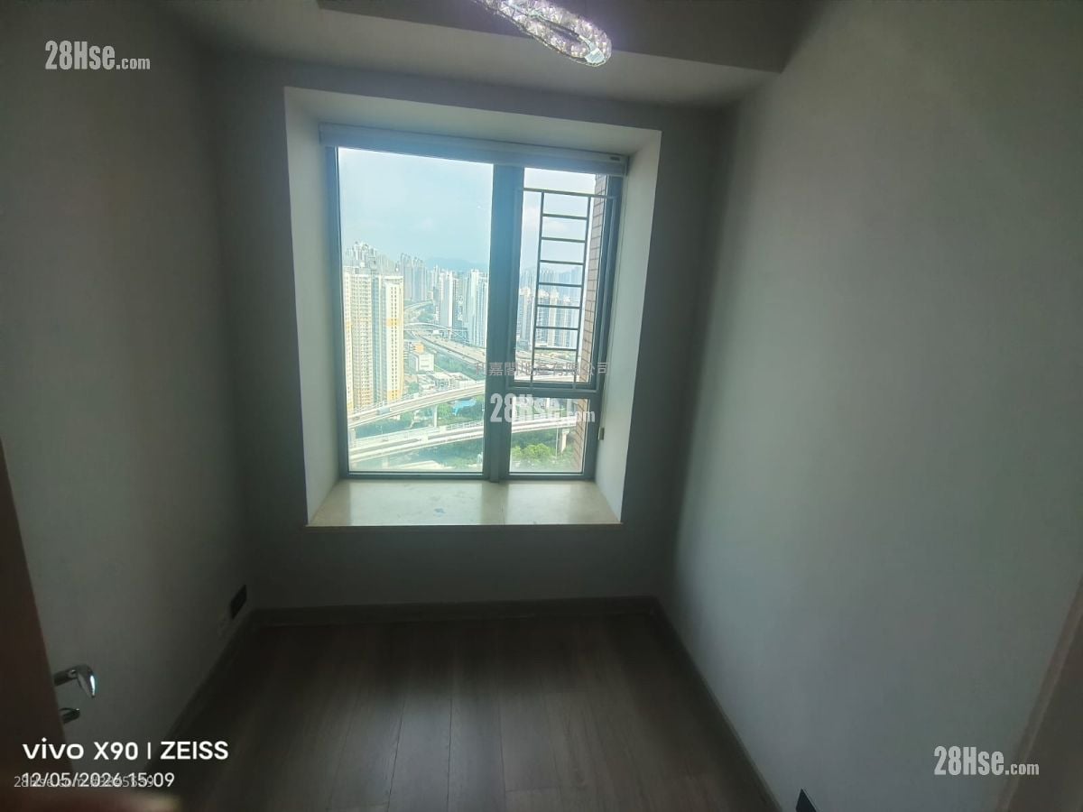 Manhattan Hill Sell 2 Bedrooms , 1 Bathroom 576 ft²