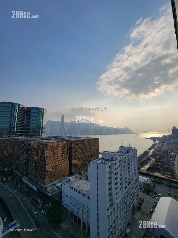 港景峰 售盤 3 房 , 2 浴室 817 平方呎