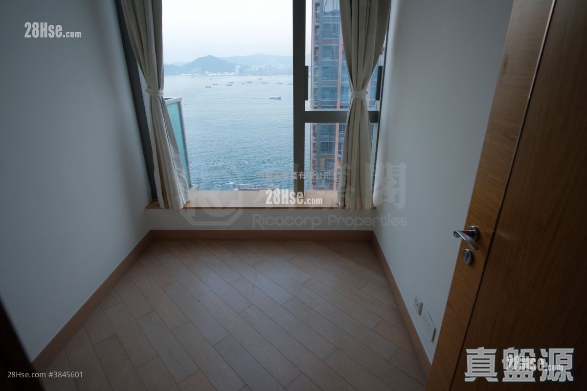 Imperial Kennedy Sell 3 Bedrooms 1,259 ft²