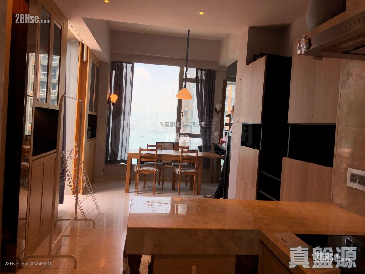 Imperial Kennedy Sell 3 Bedrooms 1,259 ft²