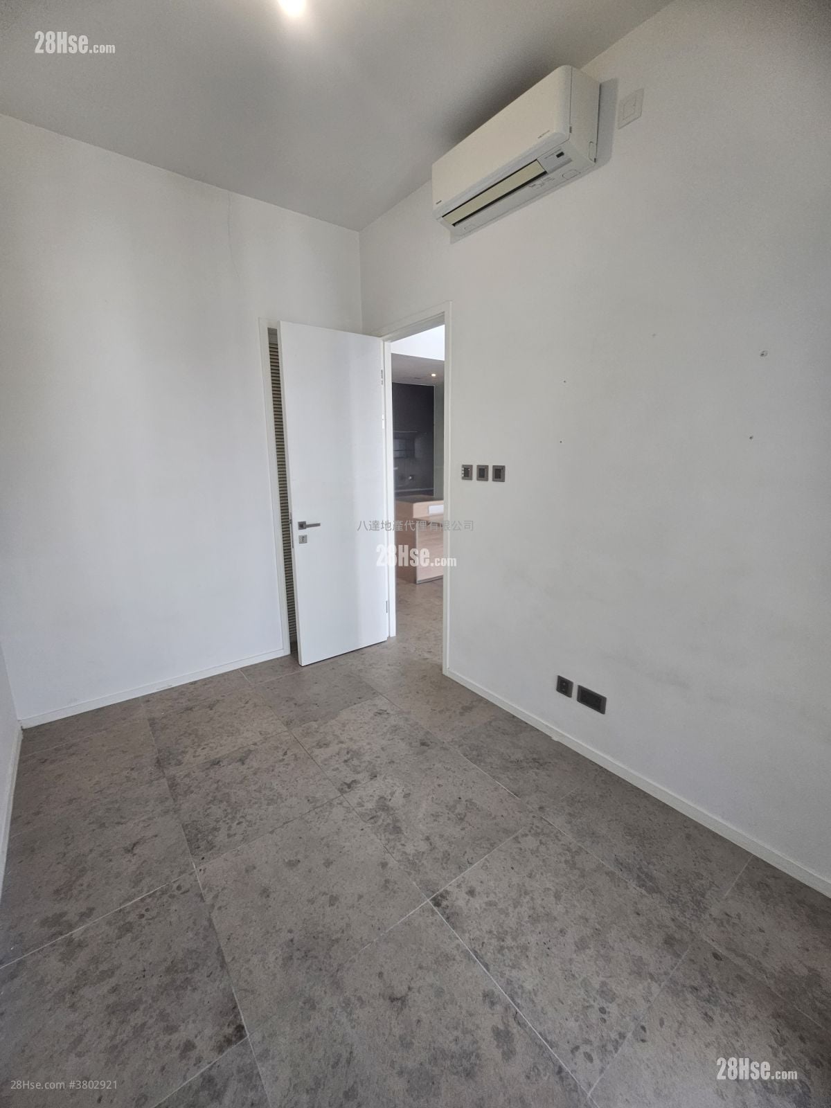 Skypark Sell 1 Bedroom , 1 Bathroom 407 ft²