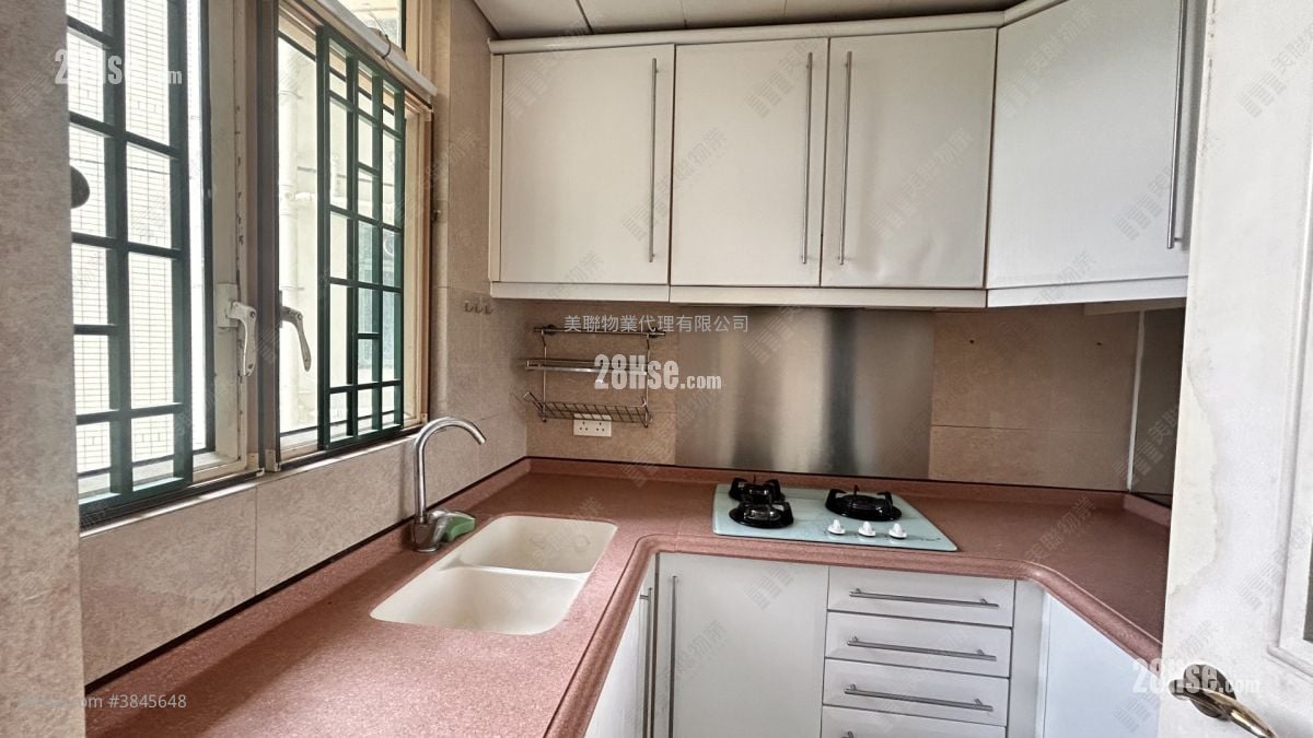 Nob Hill Sell 2 Bedrooms , 1 Bathroom 457 ft²
