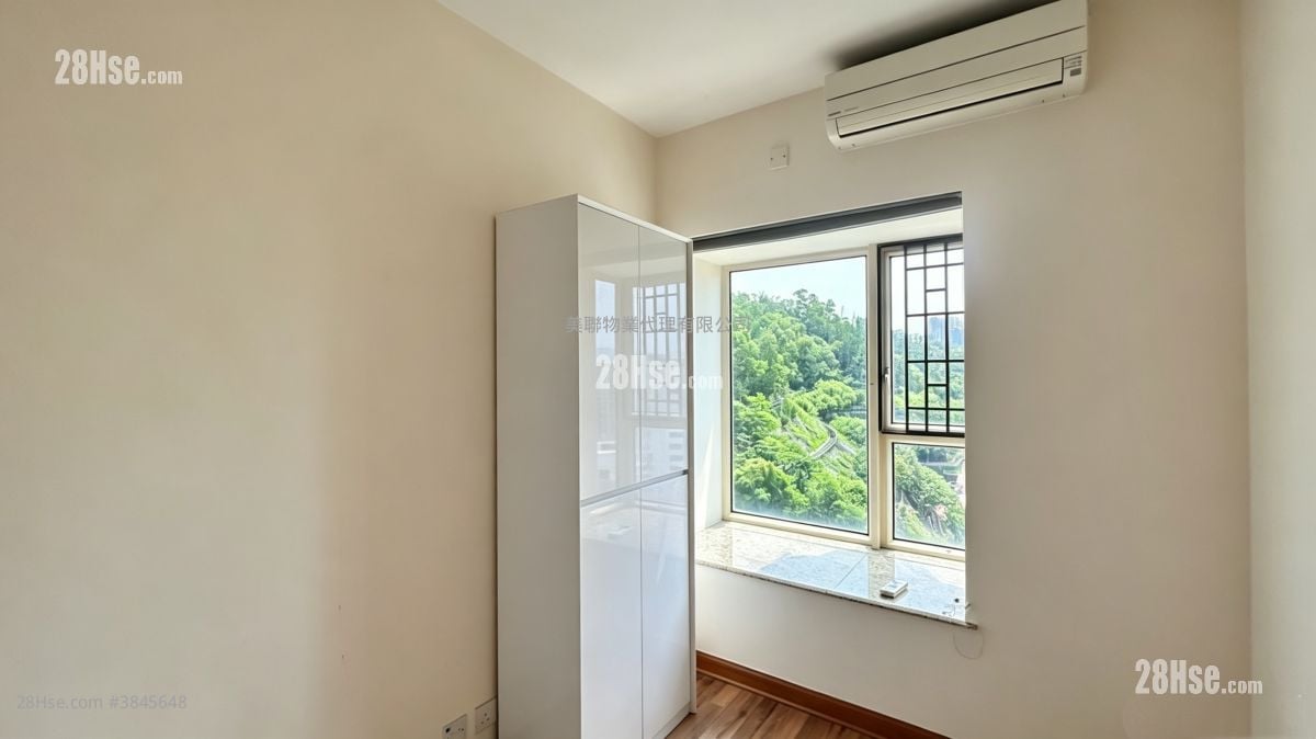 Nob Hill Sell 2 Bedrooms , 1 Bathroom 457 ft²