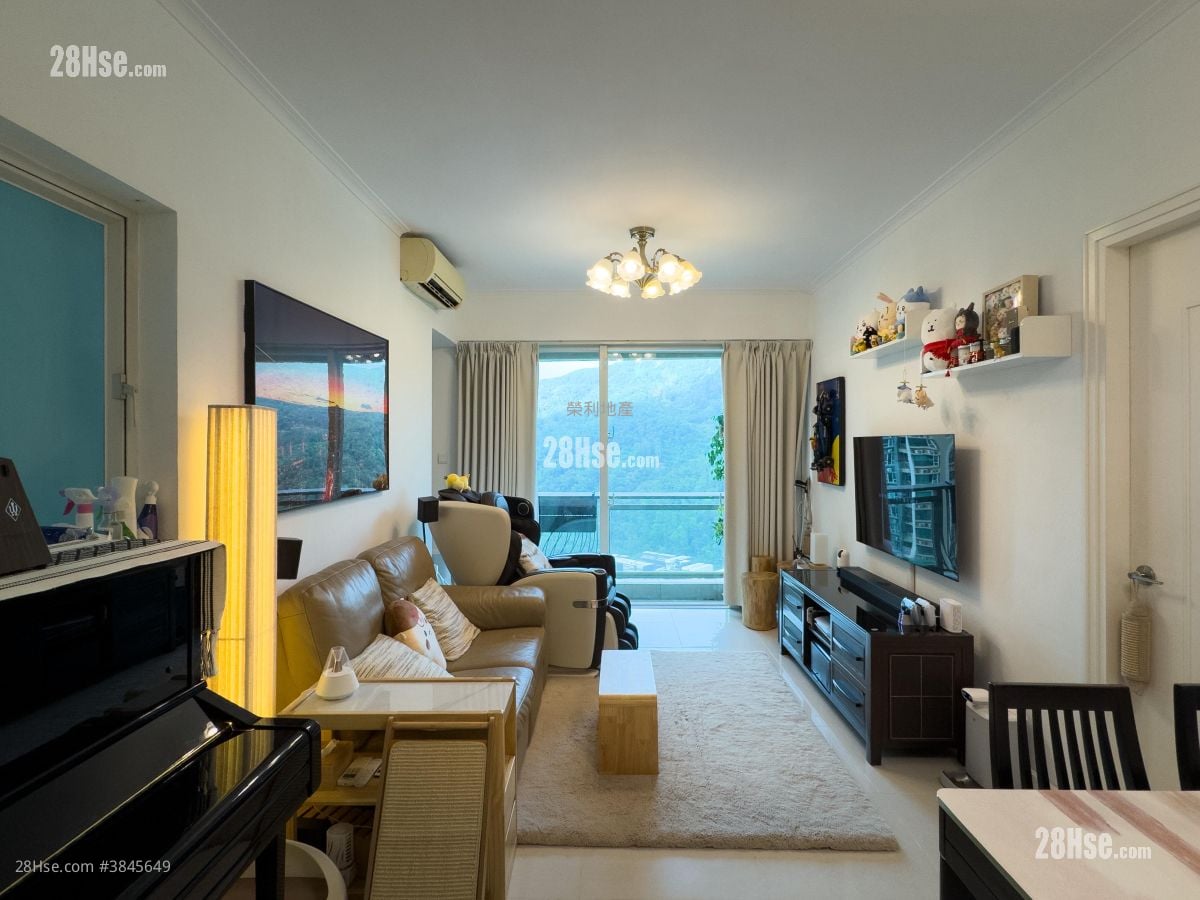 Le Prestige Sell 3 Bedrooms , 2 Bathrooms 728 ft²
