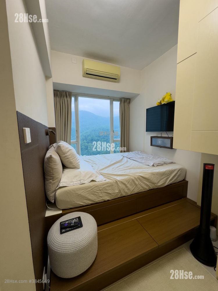 Le Prestige Sell 3 Bedrooms , 2 Bathrooms 728 ft²
