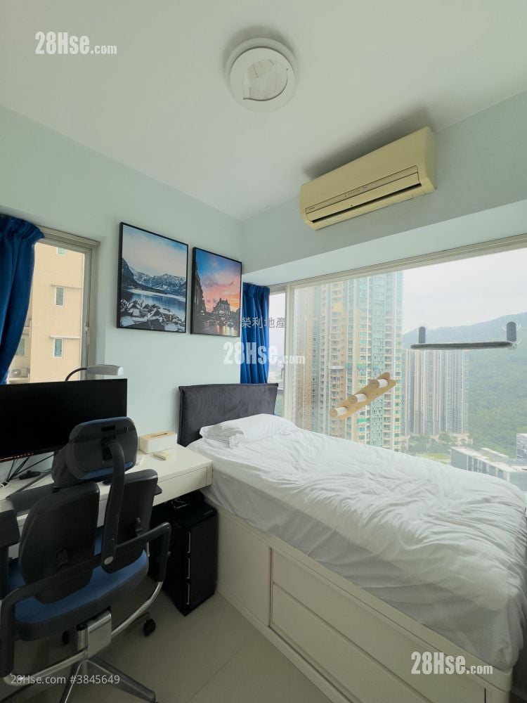 Le Prestige Sell 3 Bedrooms , 2 Bathrooms 728 ft²