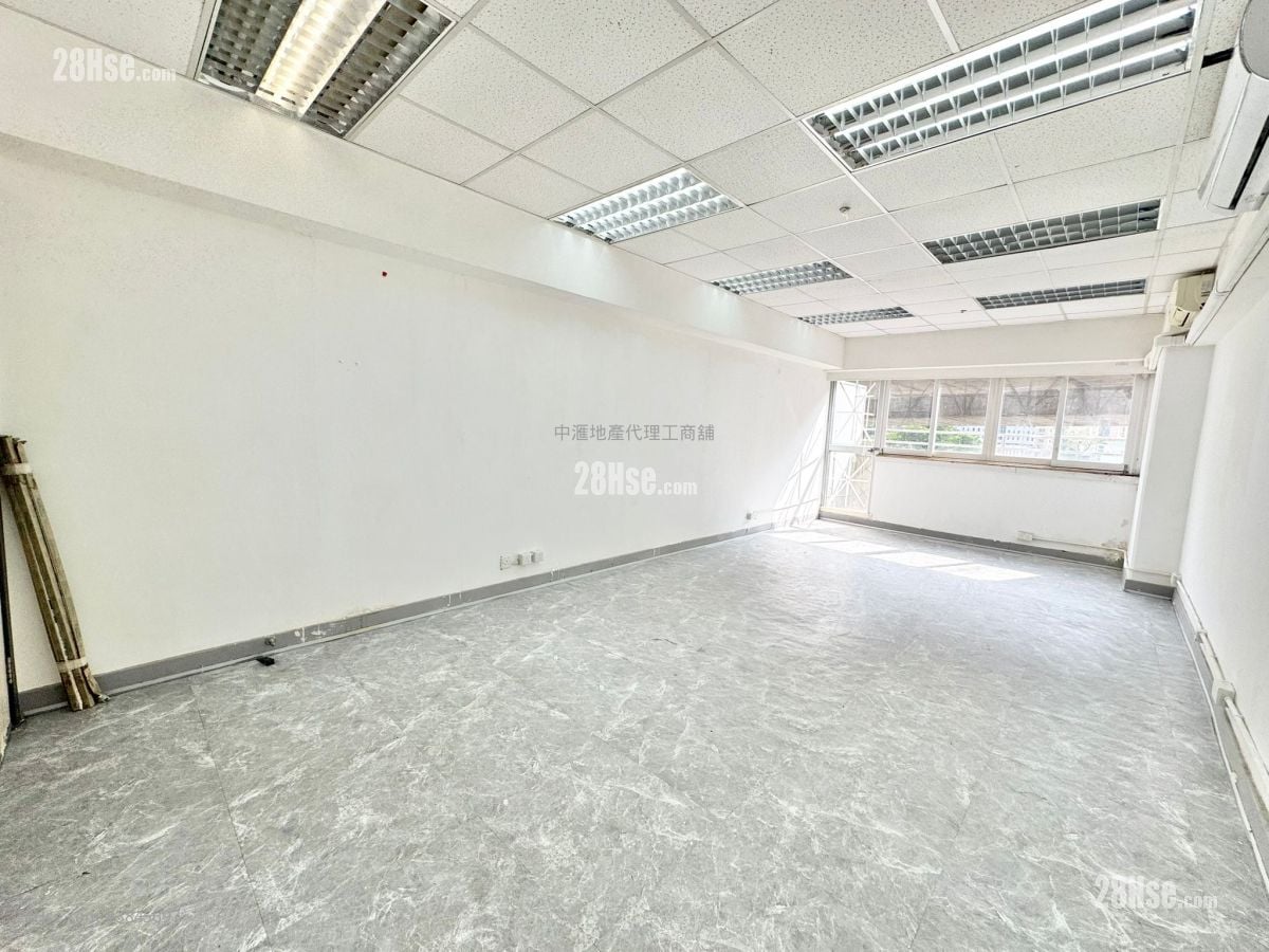 合興工業大廈 租盤 320 平方呎