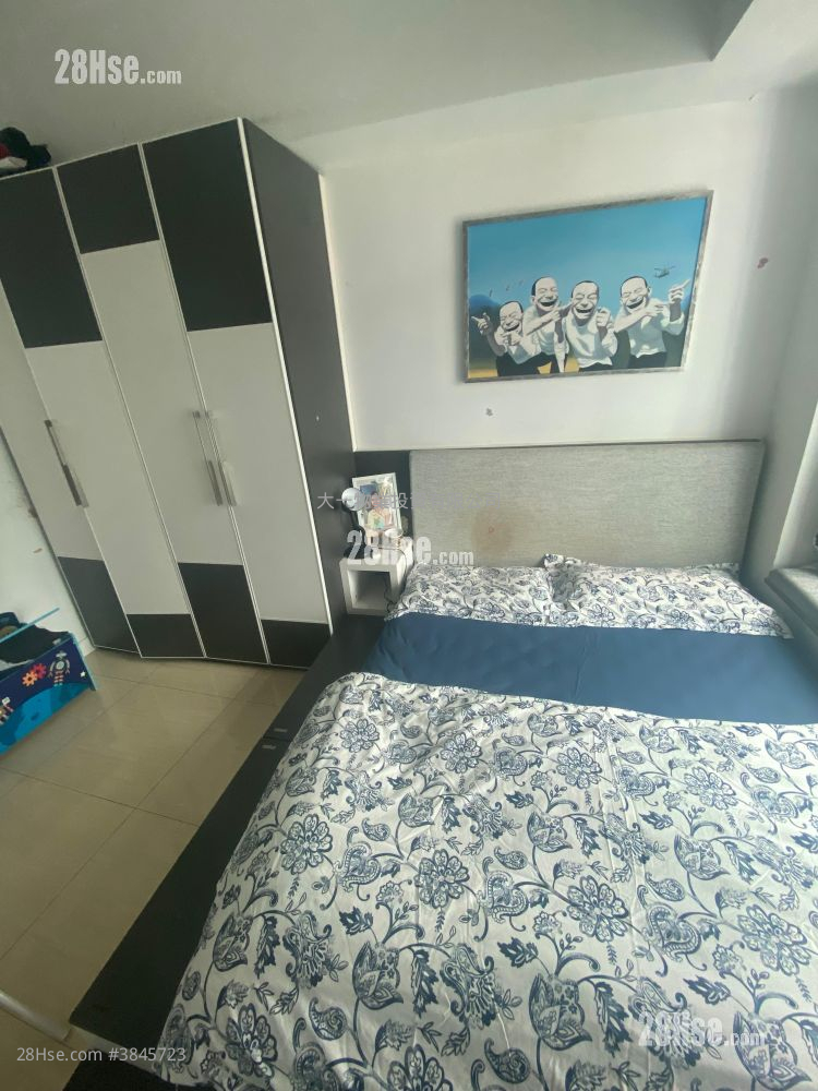 Royal Peninsula Sell 3 Bedrooms , 3 Bathrooms 1,063 ft²