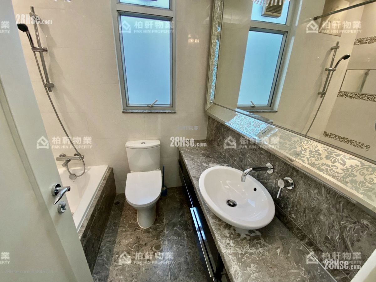 Casa 880 Sell 5+ Bedrooms , 3 Bathrooms 1,008 ft²
