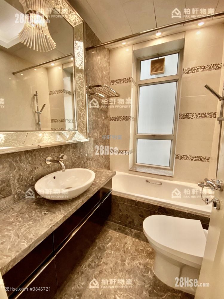 Casa 880 Sell 5+ Bedrooms , 3 Bathrooms 1,008 ft²