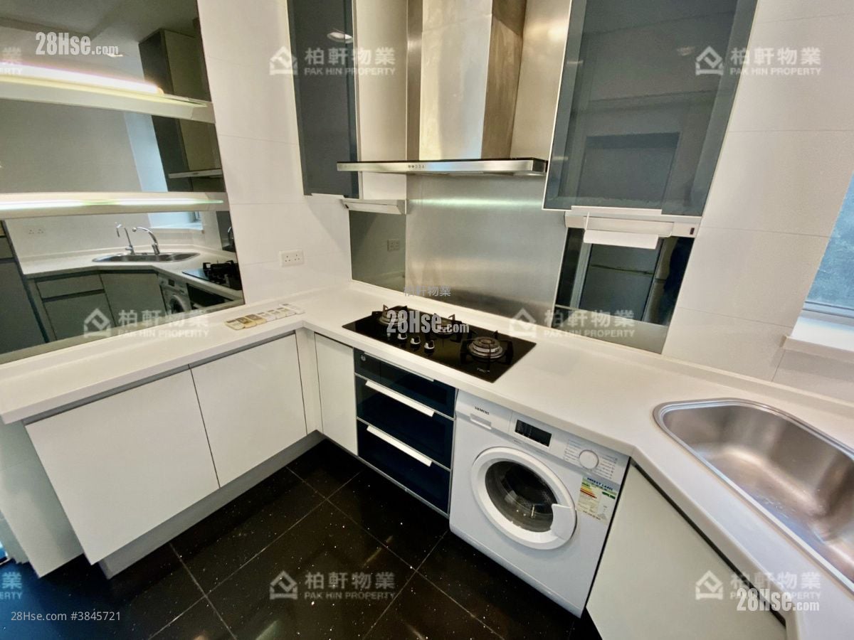 Casa 880 Sell 5+ Bedrooms , 3 Bathrooms 1,008 ft²