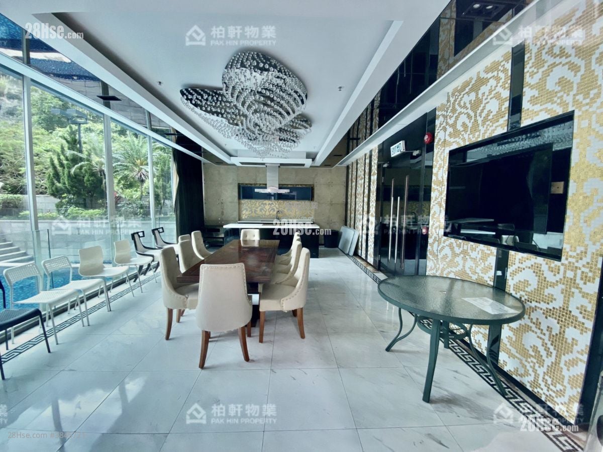 Casa 880 Sell 5+ Bedrooms , 3 Bathrooms 1,008 ft²
