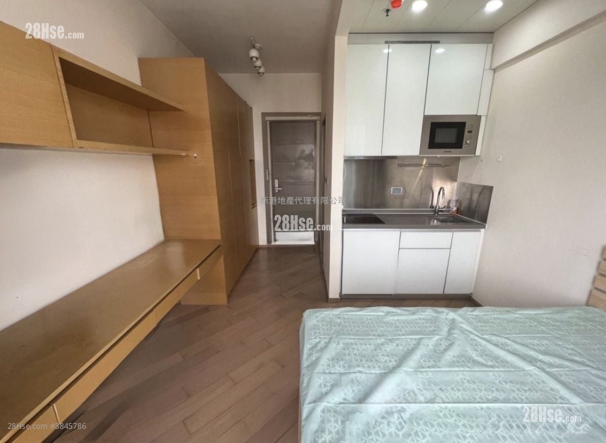 The Met. Focus Rental Studio , 1 Bathroom 221 ft²