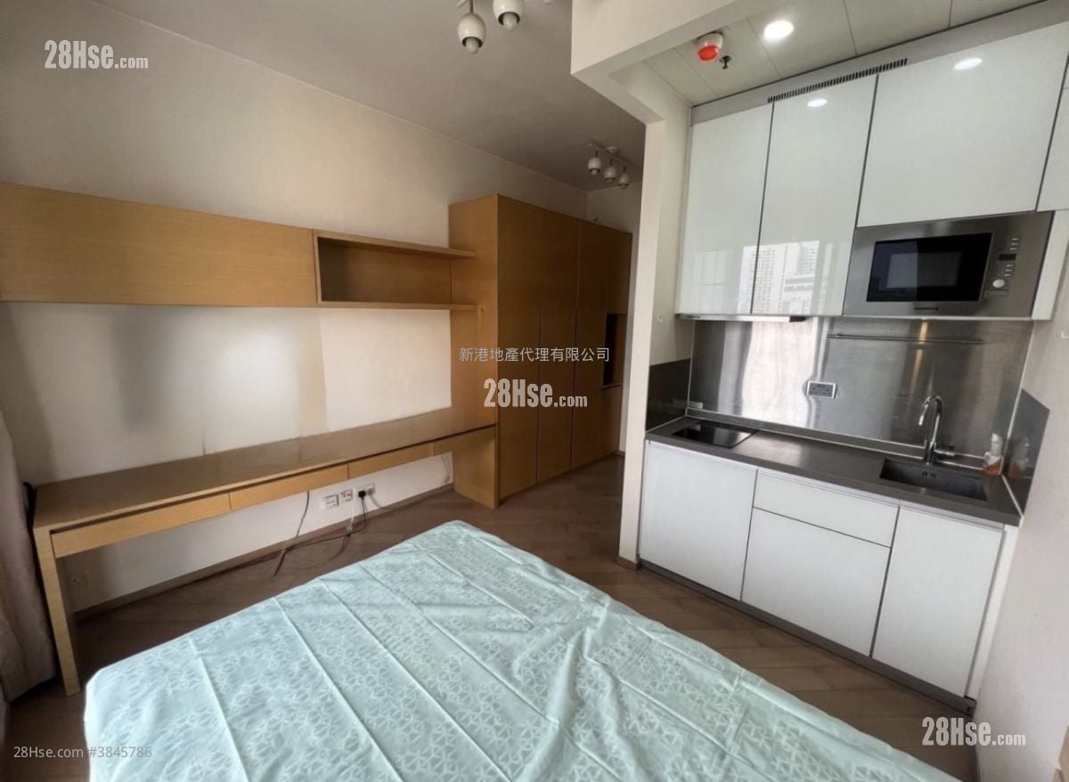 The Met. Focus Rental Studio , 1 Bathroom 221 ft²