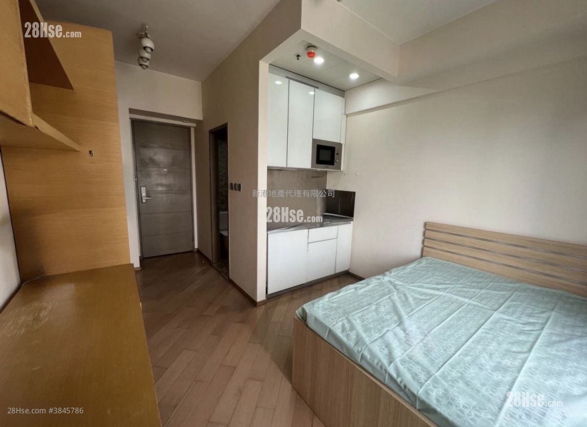 The Met. Focus Rental Studio , 1 Bathroom 221 ft²